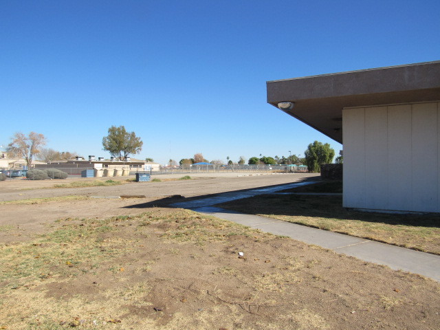 More Photos Of 500 N Broadway Ave, Blythe Medical For Sale