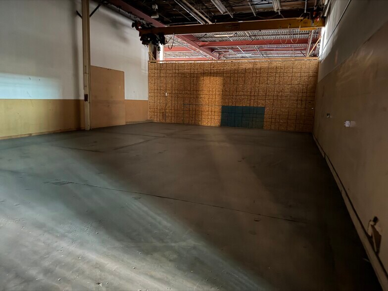 More Photos Of 2636 S Work St, Falconer Manufacturing For Lease
