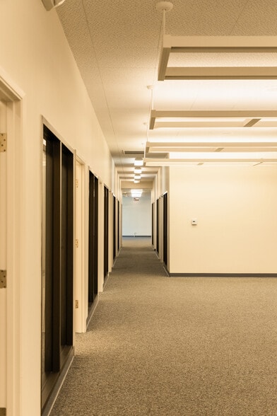 More Photos Of 181 S Ash St, Ventura Medical For Sale
