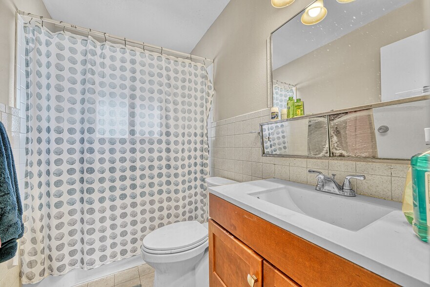 More Photos Of 490 E Elm St, Elizabeth Apartments For Sale