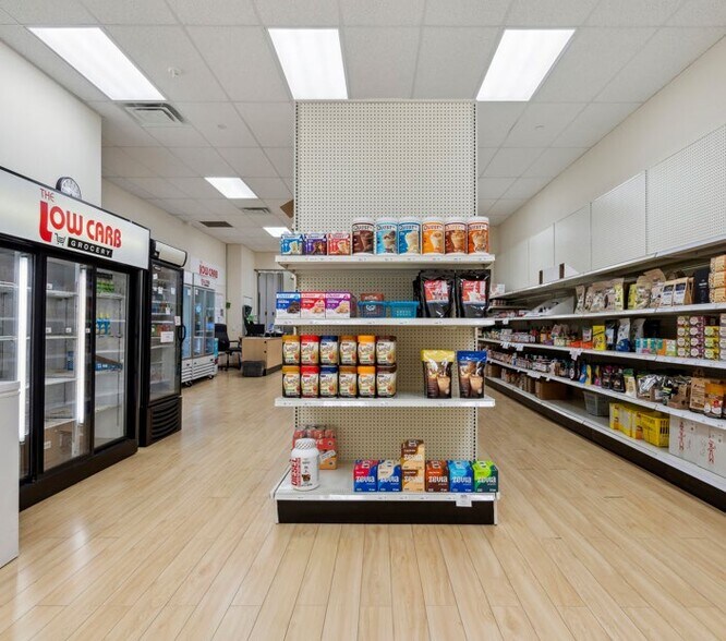 More Photos Of 14 St Matthews Rd, Toronto Hospital For Lease