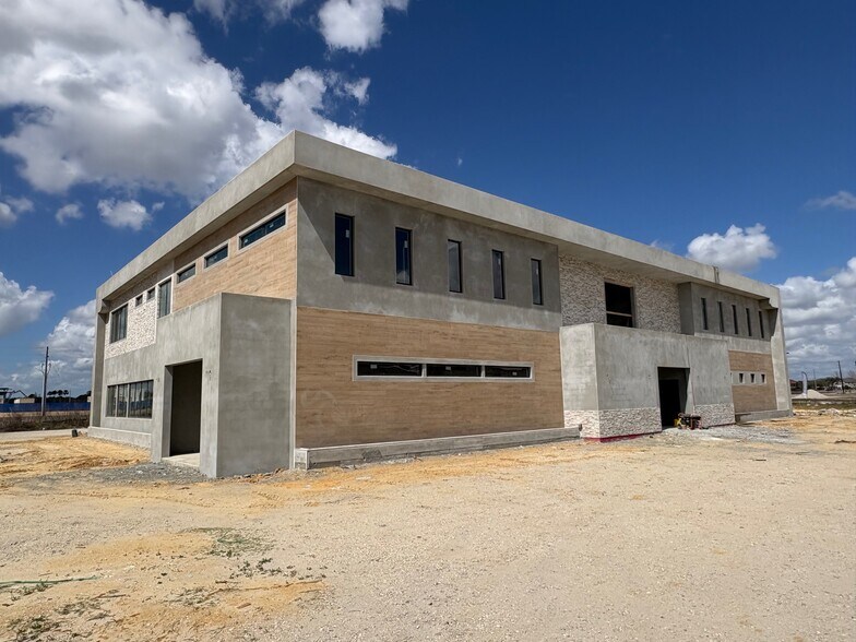 More Photos Of 4416 Bruce B Downs Blvd, Wesley Chapel Medical For Lease