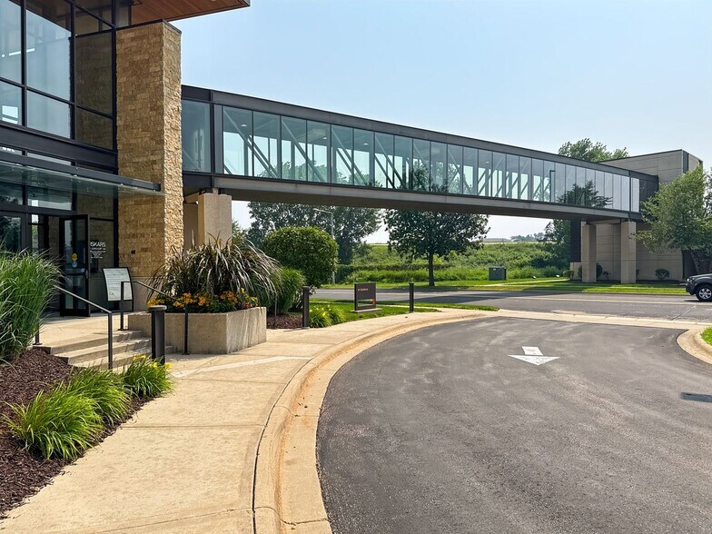 More Photos Of 7800 Discovery Dr, Middleton Coworking Space