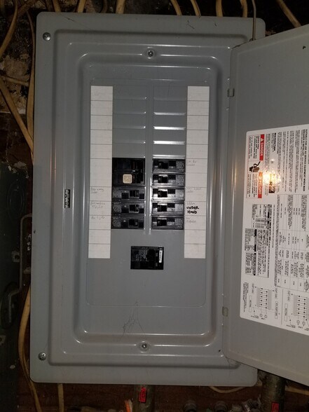 More Photos Of 409 Cavitt Ave, Trafford Bar For Sale