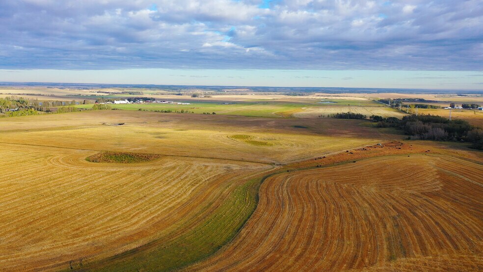 More Photos Of 7520 C & E Trl, Innisfail Land For Sale