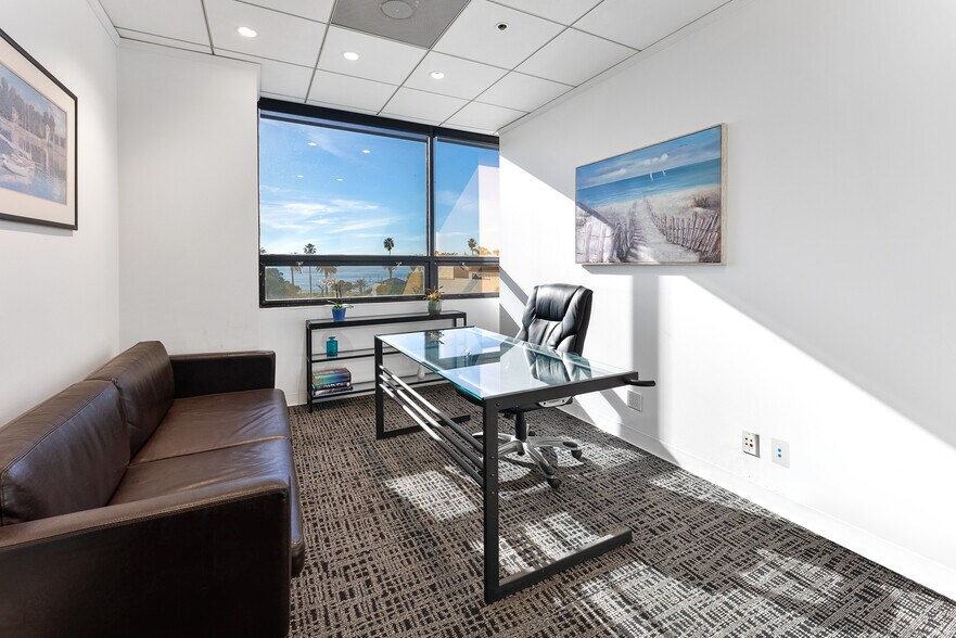 More Photos Of 201 Santa Monica Blvd, Santa Monica Office For Lease