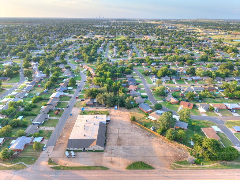 More Photos Of 809 SW 4th St, Moore Religious Facility For Sale