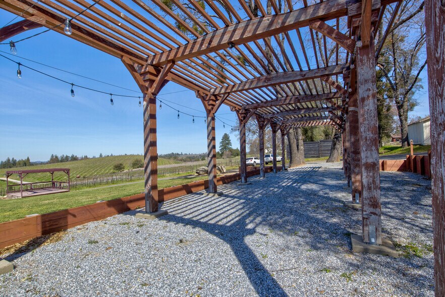 More Photos Of 7449 Fairplay Rd, Somerset Specialty For Sale