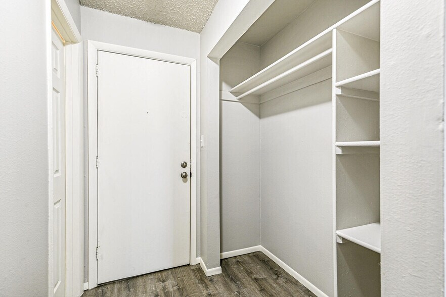 More Photos Of 2475-2503 Hancock Expy, Colorado Springs Apartments For Sale