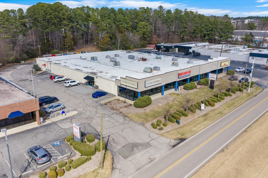 More Photos Of 3742 Durham Chapel Hill Blvd, Durham Showroom For Lease
