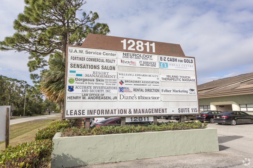 More Photos Of 12811 Kenwood Ln, Fort Myers Office For Lease