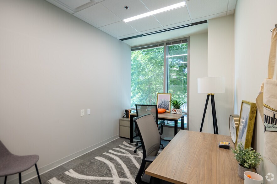 More Photos Of 100 North Point Ctr E, Alpharetta Office For Sale