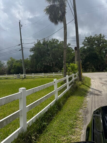 More Photos Of 6310 41st St, Vero Beach Land For Sale