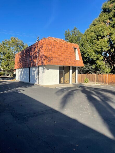 More Photos Of 96 W Campbell Ave, Campbell Office For Lease