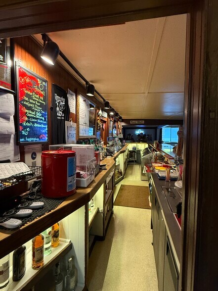 More Photos Of 51815 Kenai Spur Hwy, Kenai General Retail For Sale