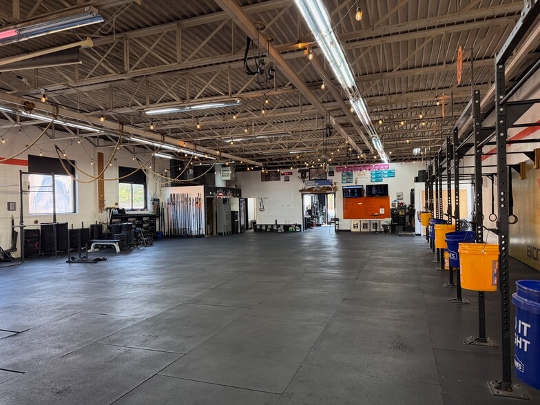 More Photos Of 193 Pascone Pl, Newington Warehouse For Sale