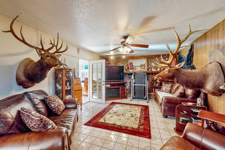 More Photos Of 2116 N Riverside Dr, Espanola Manufactured Housing Mobile Home Park For Sale