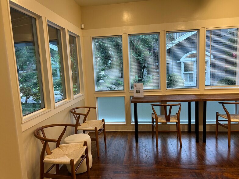 More Photos Of 1613 W 6th St, Austin Loft Creative Space For Lease