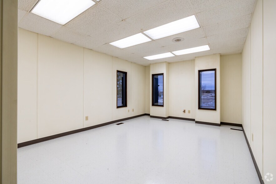 More Photos Of 651 Columbus Ave, West Branch Warehouse For Lease