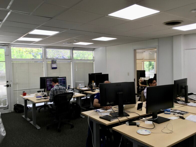 More Photos Of 2181 Park Blvd, Palo Alto Office For Lease