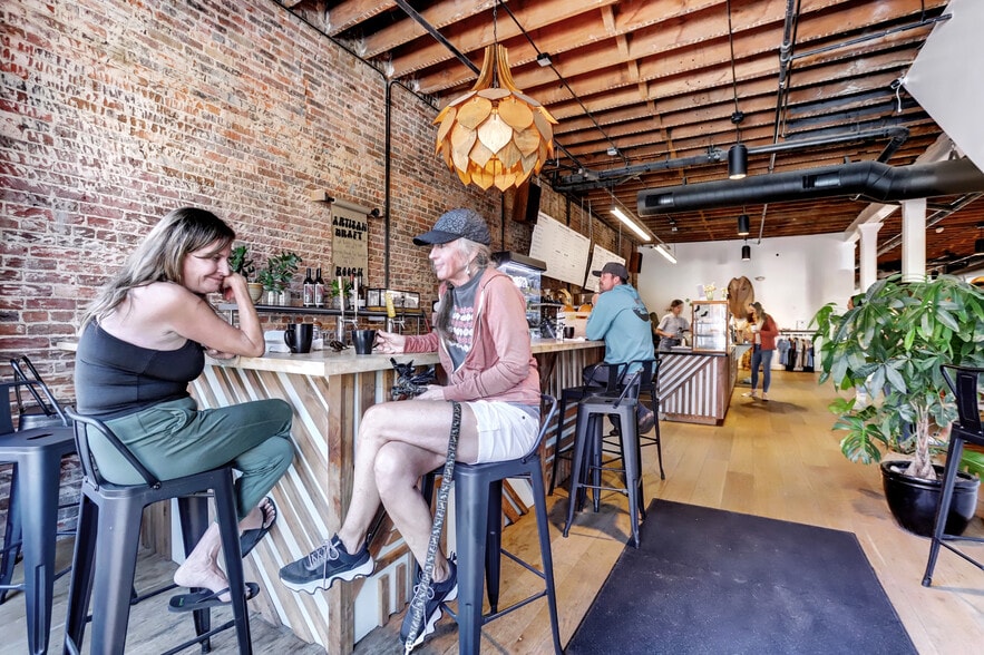 More Photos Of 233 Broad St, Nevada City Hotel For Sale