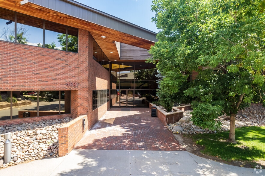 More Photos Of 4891 Independence St, Wheat Ridge Medical For Lease