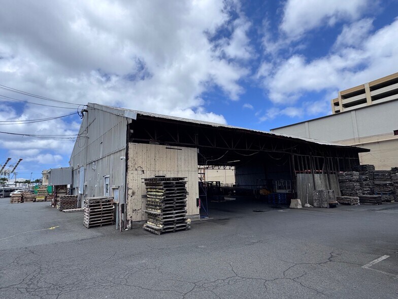 More Photos Of 660 N Nimitz Hwy, Honolulu Land For Lease