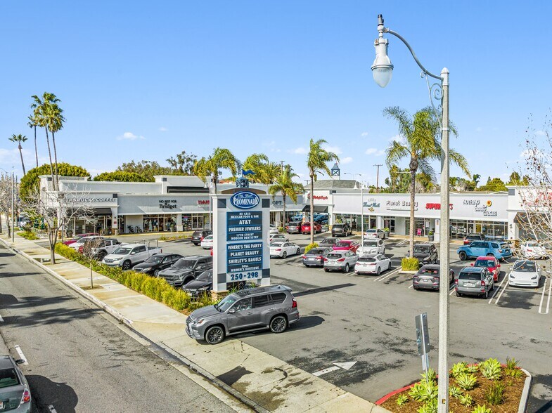 More Photos Of 250 E 17th St, Costa Mesa Unknown For Lease