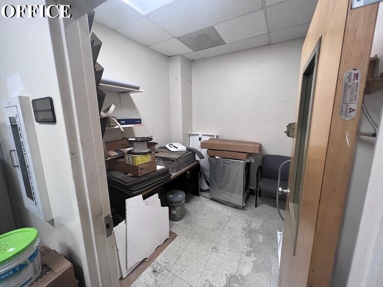 More Photos Of 5150 Journal Center Blvd NE, Albuquerque Hospital For Lease