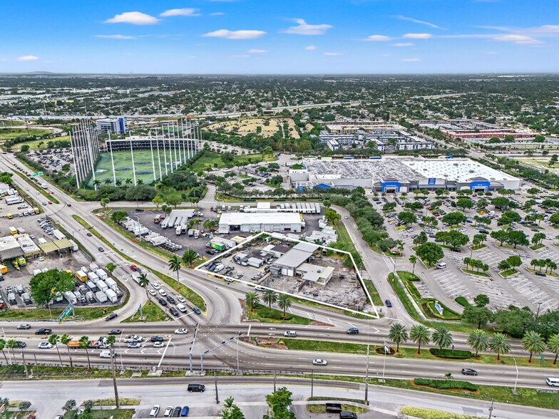 More Photos Of 17410 NW 2nd Ave, Miami General Retail For Sale