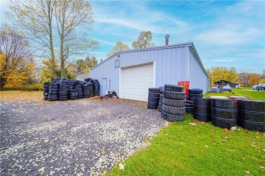 More Photos Of 391 E Main St, Andover Auto Repair For Sale