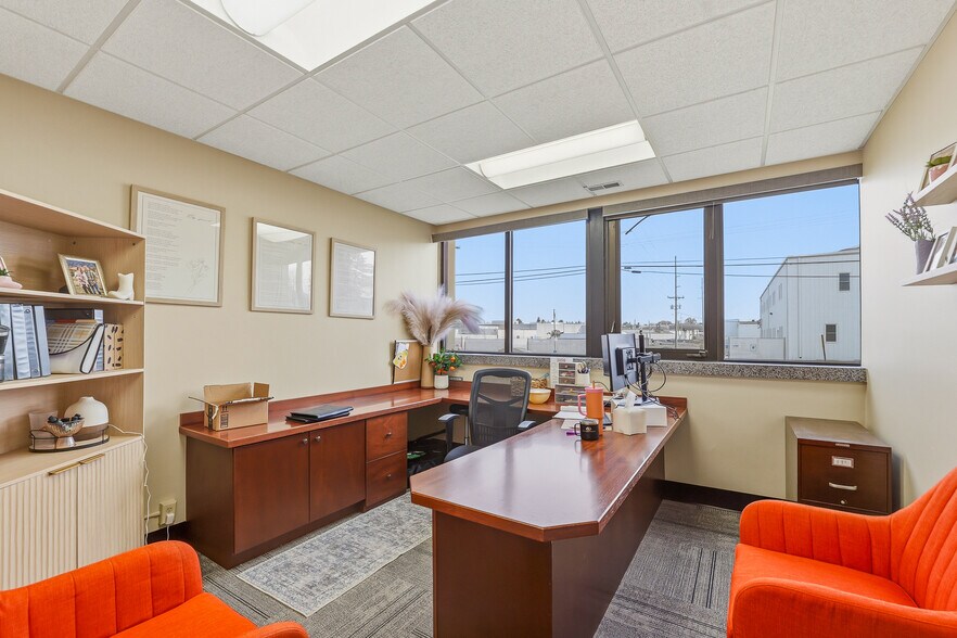 More Photos Of 424 E Oshkosh St, Ripon Manufacturing For Sale
