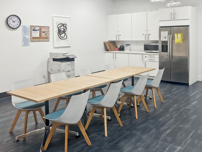 More Photos Of 1701 Park Center Dr, Orlando Coworking Space