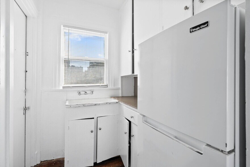 More Photos Of 615-619 S Tancahua St, Corpus Christi Apartments For Sale