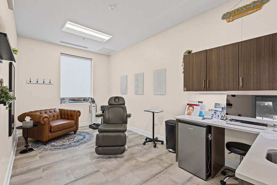 More Photos Of 11240 W Laraway Rd, Frankfort Storefront Retail Office For Sale