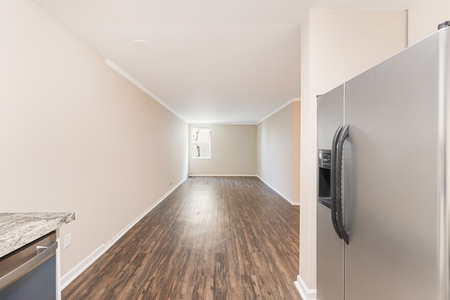 More Photos Of 5947-5949 Geary Blvd, San Francisco Apartments For Sale