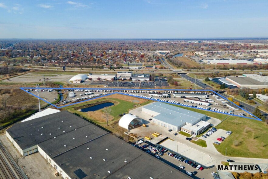 Primary Photo Of 23900 Outer Dr, Melvindale Parking Lot For Sale