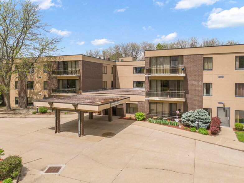 More Photos Of 1801 Avenue G, Sterling Healthcare For Sale