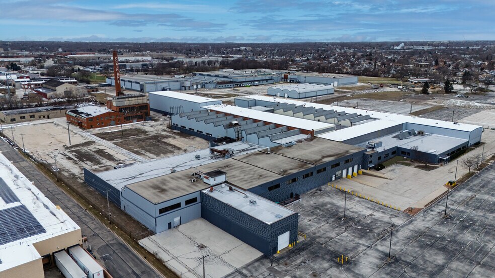 More Photos Of 4800 W Mitchell St, Milwaukee Unknown For Lease