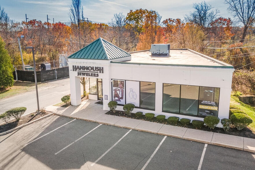 More Photos Of 150 Andover St, Danvers Freestanding For Lease