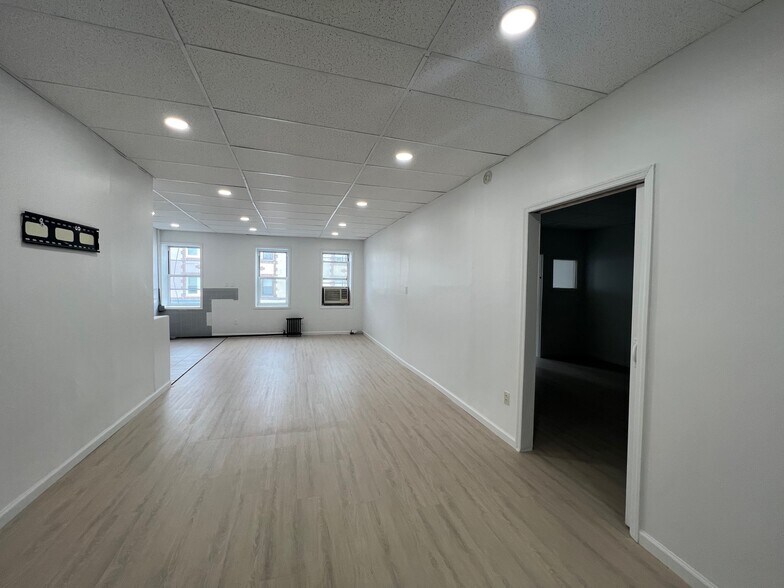 More Photos Of 36-15 164th St, Flushing Storefront Retail Office For Sale