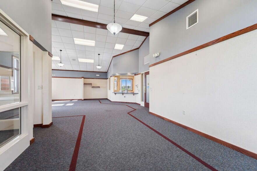 More Photos Of 790 Eastgate Dr, Ripon Medical For Sale