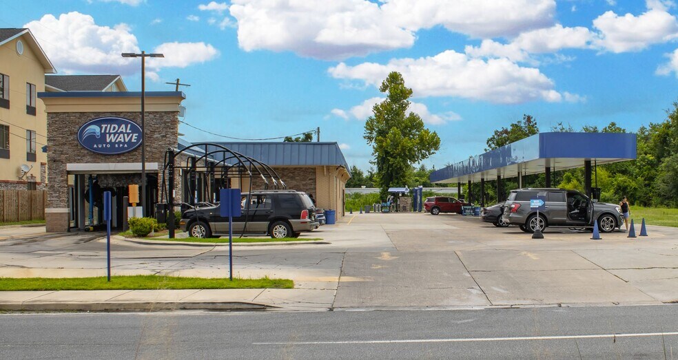 Primary Photo Of 252 N Tyndall Pky, Panama City Carwash For Sale