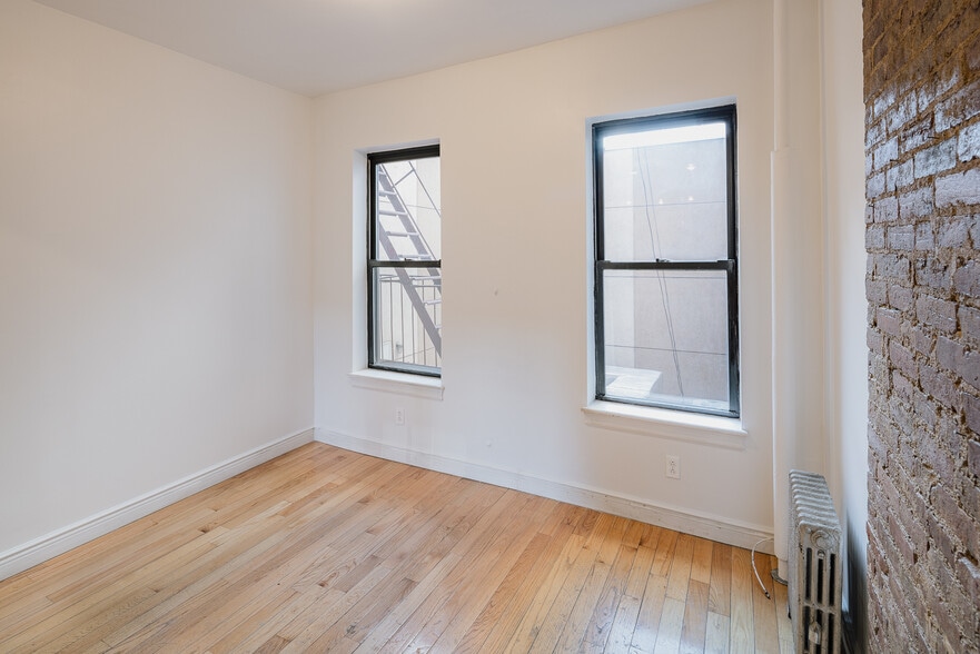 More Photos Of 414 W 42nd St, New York Apartments For Sale