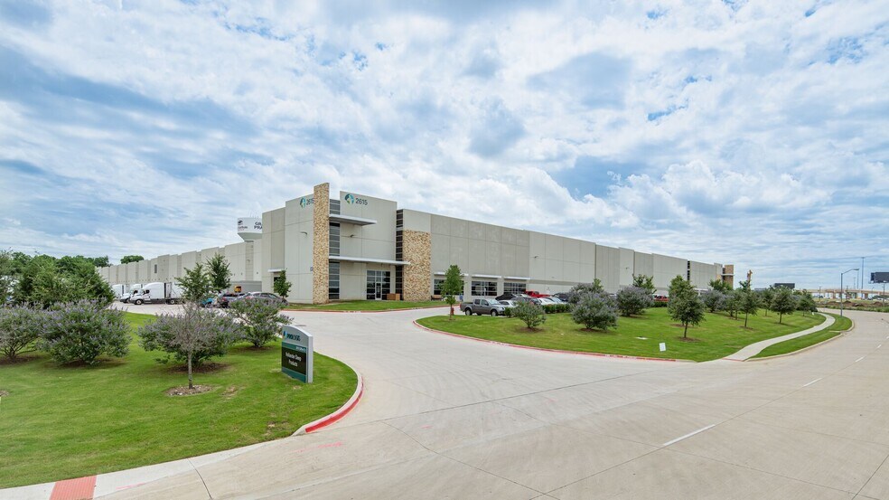 Primary Photo Of 2615 Gifford St, Grand Prairie Distribution For Lease