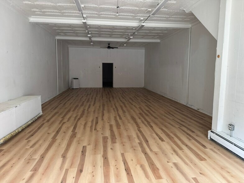 More Photos Of 435 Cavitt Ave, Trafford Storefront Retail Residential For Lease