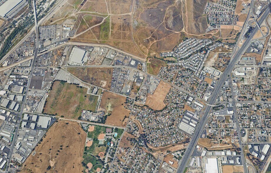 More Photos Of Center St, Colton Land For Sale