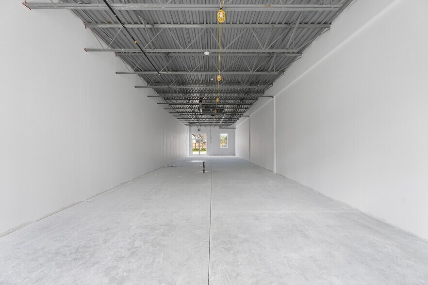 More Photos Of 412 Four Mile Creek Rd, Niagara On The Lake Storefront For Lease