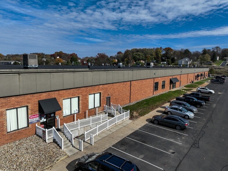 More Photos Of 7364-7392 Whipple Ave NW, North Canton Light Distribution For Lease