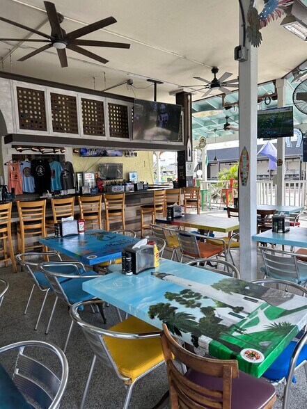 More Photos Of 4721 Vincennes Blvd, Cape Coral Restaurant For Sale